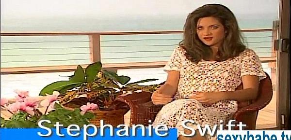  Stephanie Swift shows her amazing body
